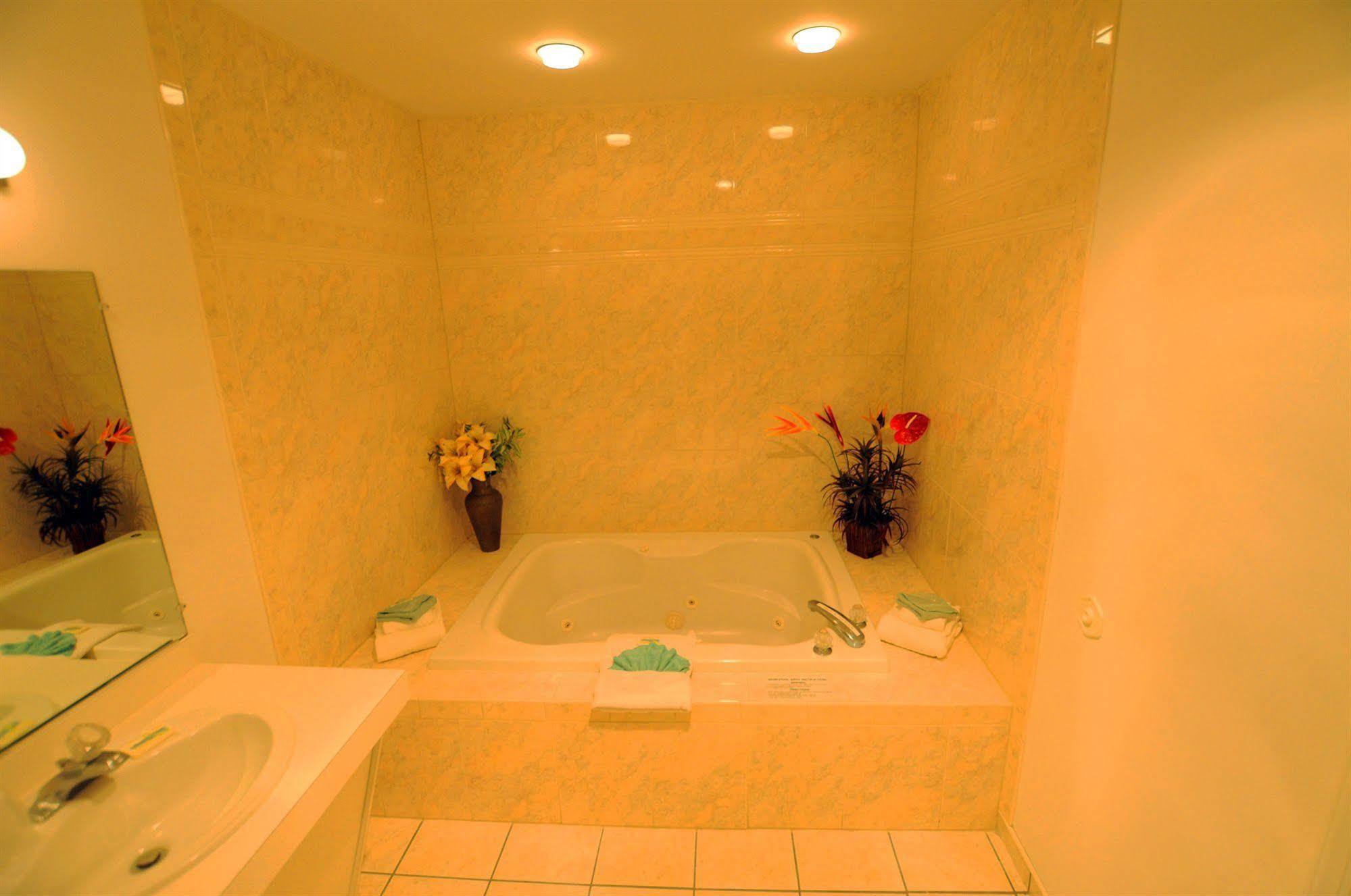 Riviera Resort & Suites Wildwood Exteriör bild